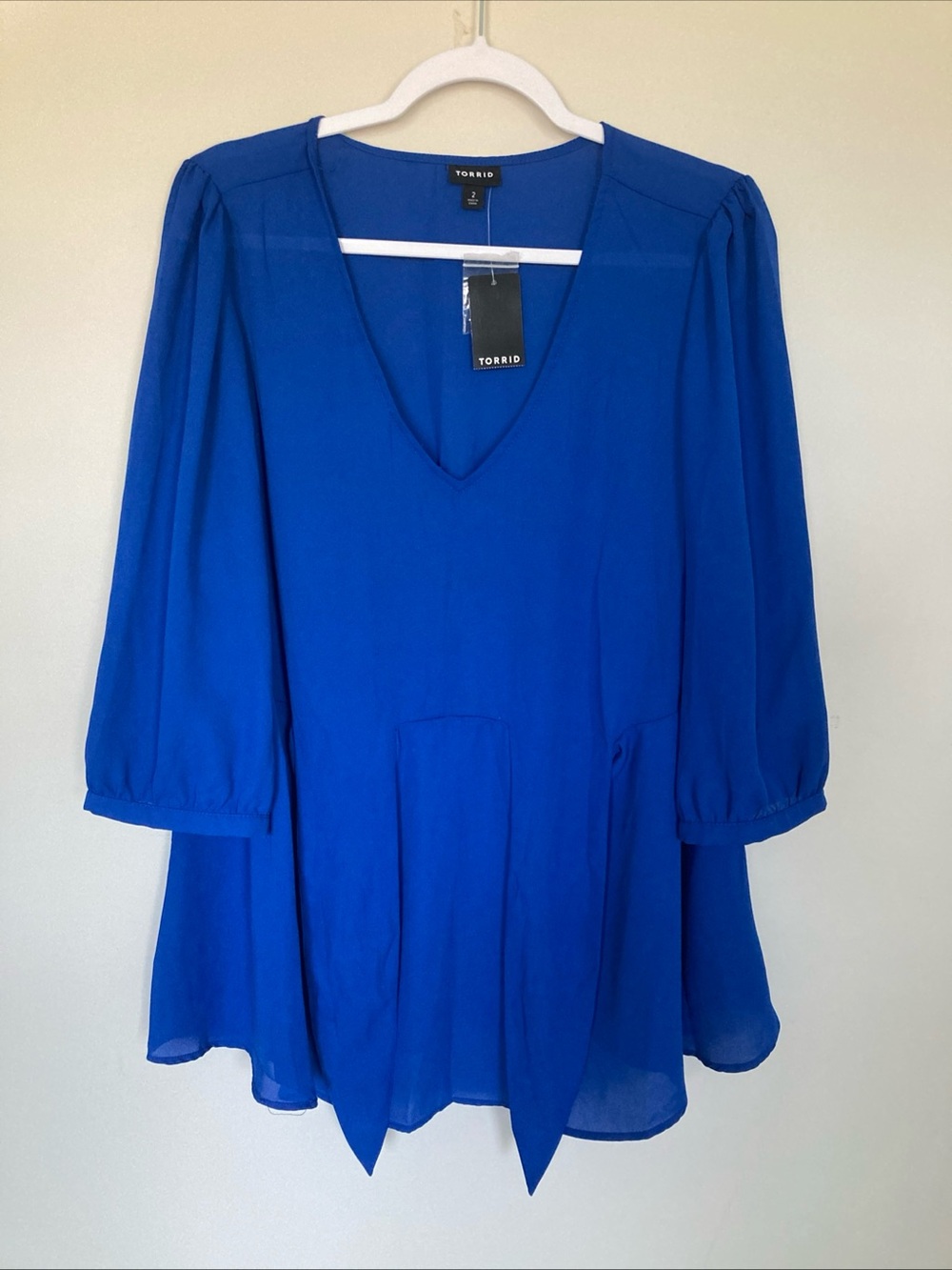 Torrid Women's Blouse New Blue Solid Polyester V-Neck 3/4 Sleeves Size 2